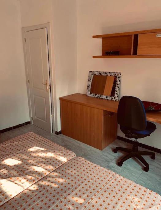 Huis Met Zwembad ベナルマデナ エクステリア 写真