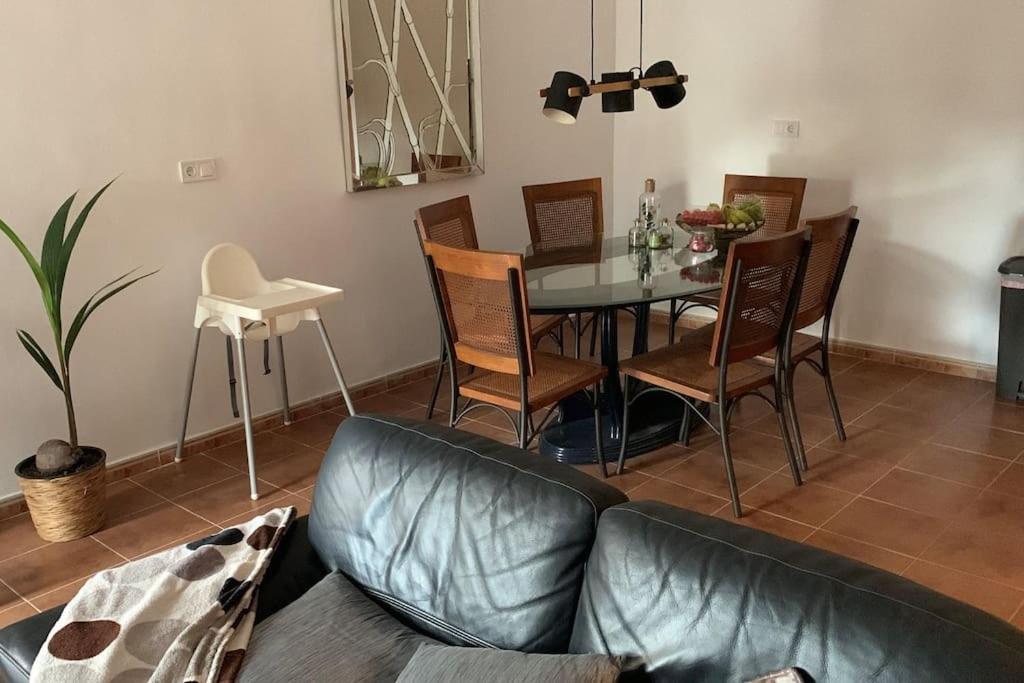 Huis Met Zwembad ベナルマデナ エクステリア 写真