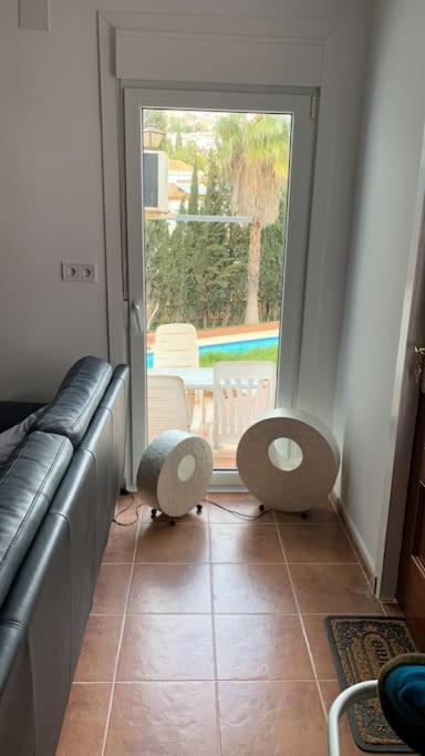 Huis Met Zwembad ベナルマデナ エクステリア 写真